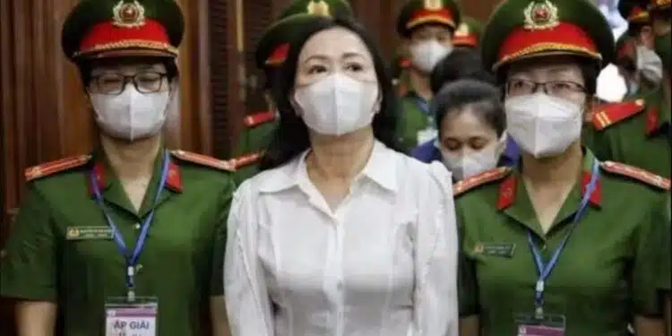 Saiba quem é a bilionária condenada à morte por fraude de R$ 220 bilhões no Vietnã