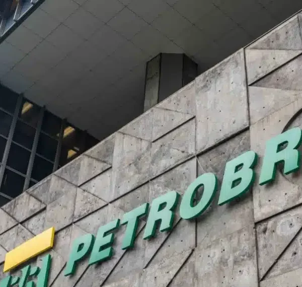 Governo Lula coloca mais 6 conselheiros e mantém controle na Petrobras