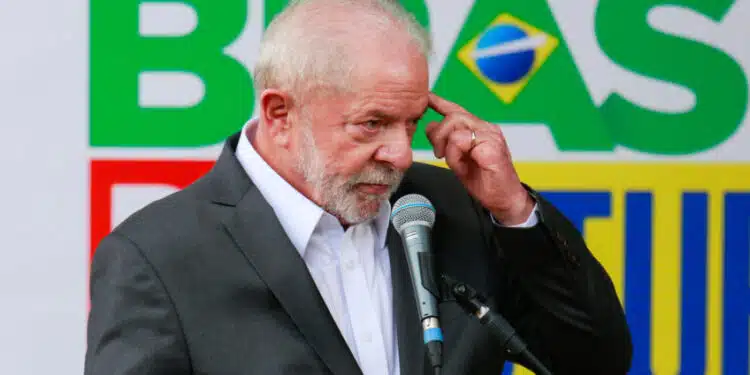 Lula tem se atrapalhado com números e outros dados do governo e preocupa assessores