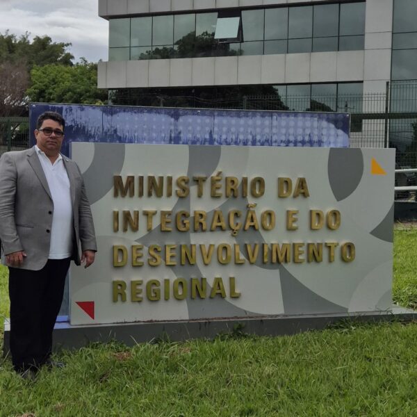 Em Brasília: Carlinhos do Pelado se reúne com secretário nacional de defesa civil e anuncia construção de moradias e recuperação da encosta do Rio Acre em Brasiléia