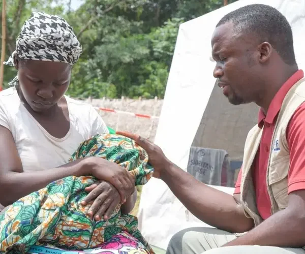 Médicos evangelizam pacientes no Congo: “Vimos pessoas entregarem suas vidas ao Senhor”