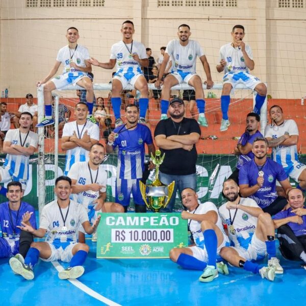 Seleção de Brasiléia conquista a SuperTaça de Futsal e garante título em casa  VEJA FOTOS
