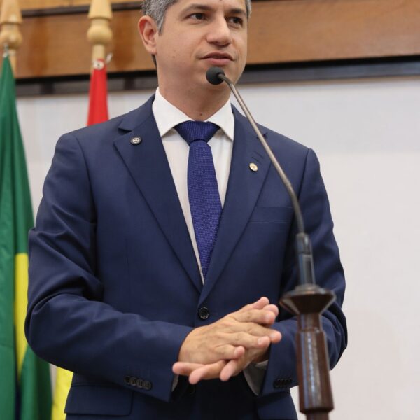 Calegário destaca lei do mandato que garante vagas da CNH Social para mulheres vítimas de violência