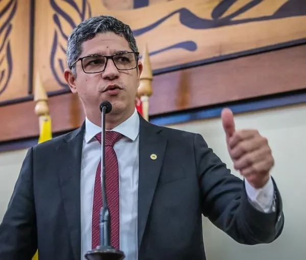 Auxílio Financeiro e Apoio Institucional Reforçam a Permanência de Estudantes Brasileiros de Medicina em Cobija, Bolívia