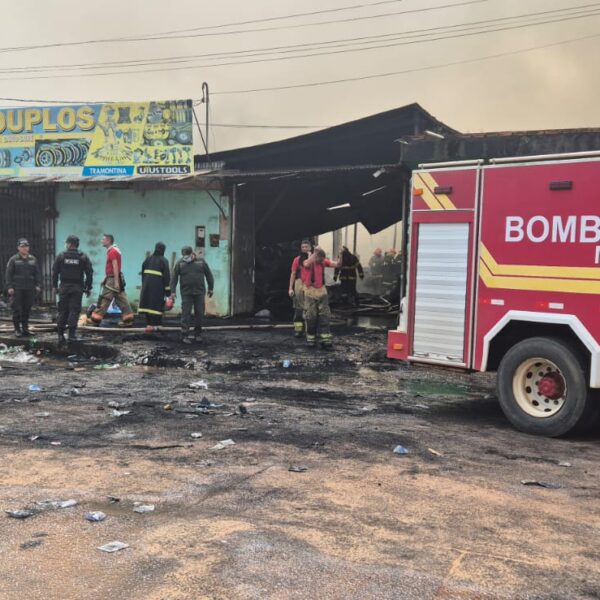 Integração na fronteira: ação conjunta entre SEJUSP, Bombeiros do Brasil e polícia boliviana reforça cooperação no combate a incêndio em Pando VEJA FOTOS E VIDEO