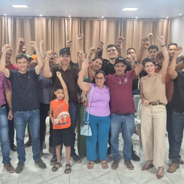 Eduardo Veloso destaca ações em áreas estratégicas e sinaliza caminhada rumo ao Senado